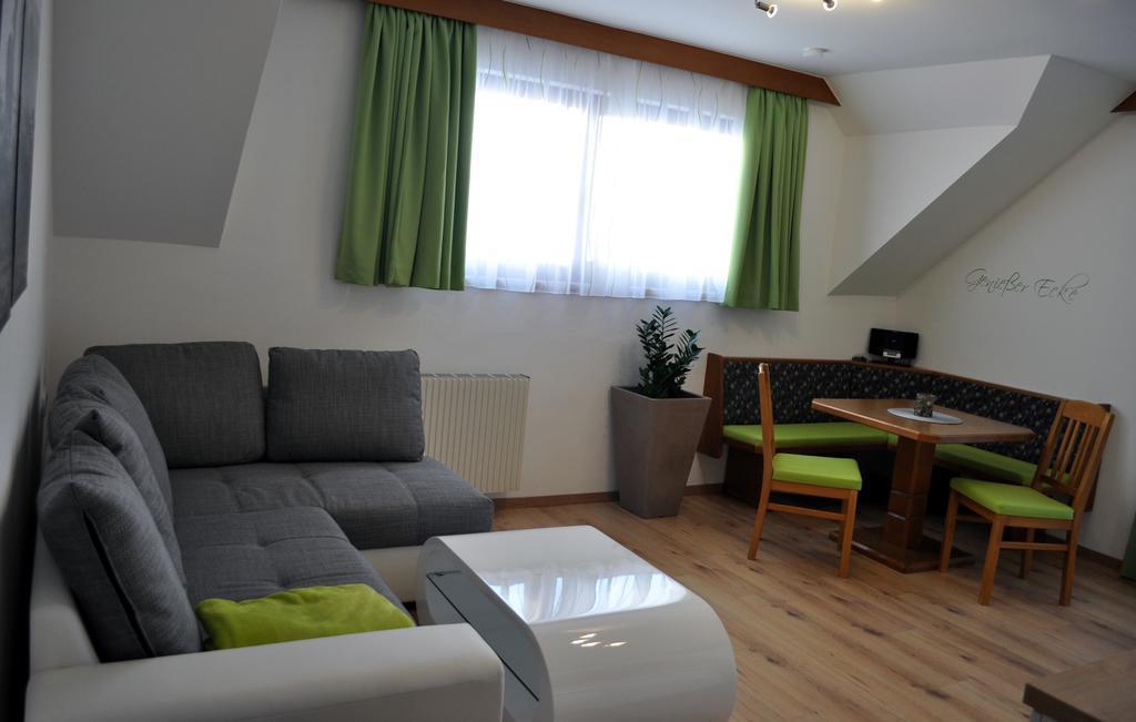 Mathiasl Panorama Ferienwohnungen Bodensdorf Room photo